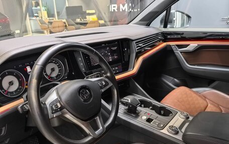 Volkswagen Touareg III, 2018 год, 4 659 000 рублей, 8 фотография