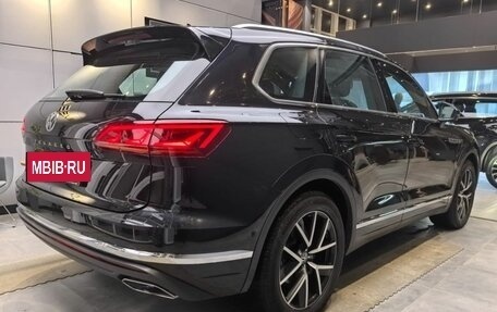 Volkswagen Touareg III, 2018 год, 4 659 000 рублей, 4 фотография