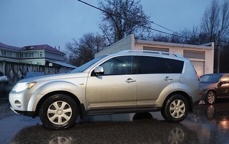 Mitsubishi Outlander III рестайлинг 3, 2008 год, 950 000 рублей, 3 фотография