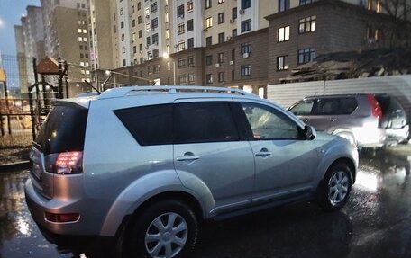 Mitsubishi Outlander III рестайлинг 3, 2008 год, 950 000 рублей, 4 фотография