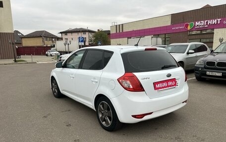 KIA cee'd I рестайлинг, 2010 год, 850 000 рублей, 2 фотография