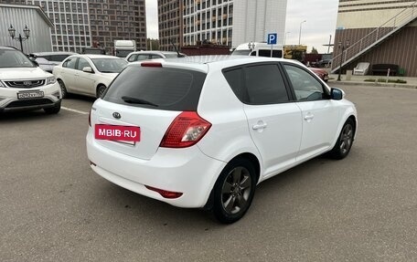 KIA cee'd I рестайлинг, 2010 год, 850 000 рублей, 5 фотография