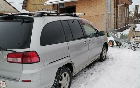 Nissan Liberty, 2001 год, 330 000 рублей, 4 фотография