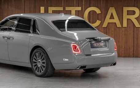 Rolls-Royce Phantom VIII, 2022 год, 75 000 000 рублей, 11 фотография