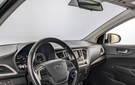 Hyundai Solaris II рестайлинг, 2019 год, 1 450 000 рублей, 16 фотография