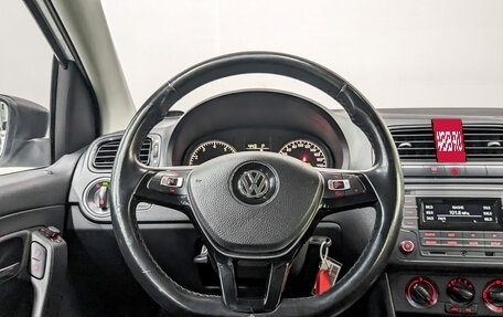 Volkswagen Polo VI (EU Market), 2018 год, 21 фотография