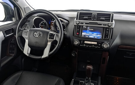 Toyota Land Cruiser Prado 150 рестайлинг 2, 2017 год, 4 630 000 рублей, 30 фотография