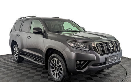 Toyota Land Cruiser Prado 150 рестайлинг 2, 2023 год, 9 985 600 рублей, 3 фотография