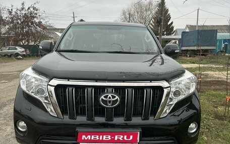 Toyota Land Cruiser Prado 150 рестайлинг 2, 2015 год, 3 500 000 рублей, 1 фотография