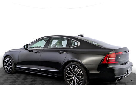 Volvo S90 II рестайлинг, 2020 год, 3 750 000 рублей, 7 фотография