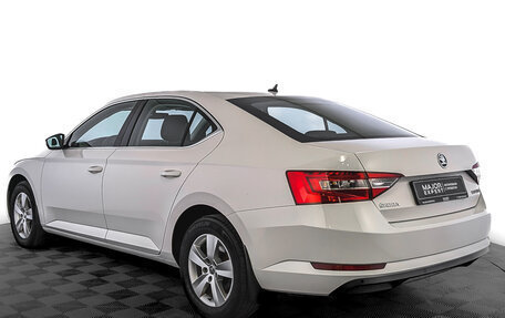 Skoda Superb III рестайлинг, 2019 год, 2 390 000 рублей, 7 фотография