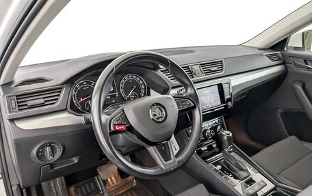 Skoda Superb III рестайлинг, 2019 год, 2 390 000 рублей, 16 фотография