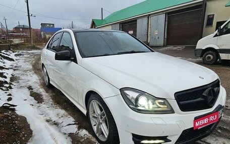 Mercedes-Benz C-Класс, 2012 год, 1 300 000 рублей, 2 фотография