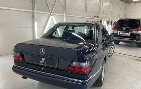 Mercedes-Benz W124, 1989 год, 730 000 рублей, 11 фотография