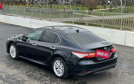 Toyota Camry, 2019 год, 3 090 000 рублей, 5 фотография