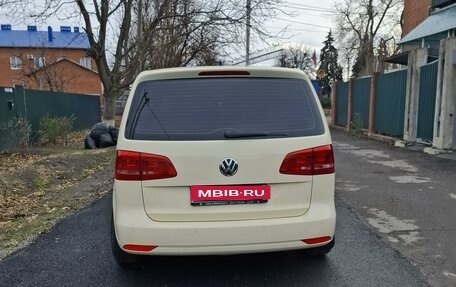 Volkswagen Touran III, 2013 год, 1 350 000 рублей, 1 фотография