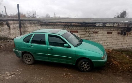 Volkswagen Polo III рестайлинг, 1998 год, 90 000 рублей, 2 фотография