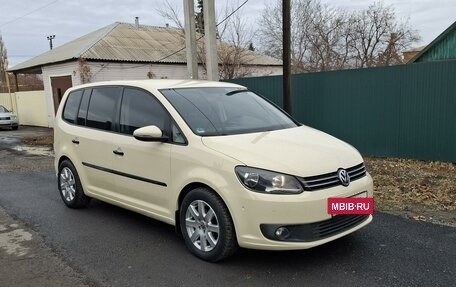 Volkswagen Touran III, 2013 год, 1 350 000 рублей, 10 фотография