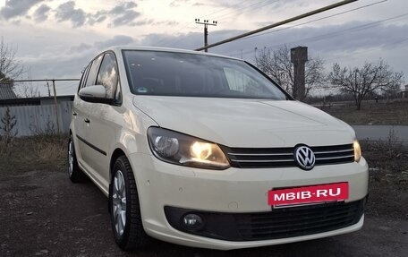 Volkswagen Touran III, 2013 год, 1 350 000 рублей, 5 фотография