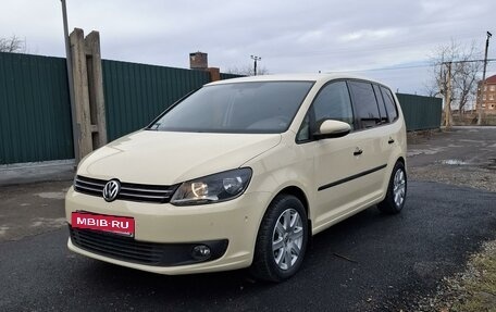 Volkswagen Touran III, 2013 год, 1 350 000 рублей, 8 фотография