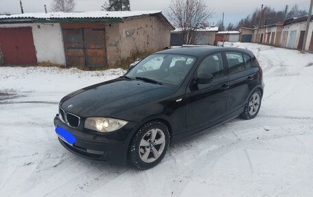 BMW 1 серия, 2011 год, 850 000 рублей, 3 фотография