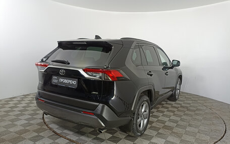 Toyota RAV4, 2021 год, 4 550 000 рублей, 9 фотография