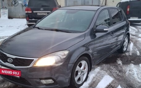 KIA cee'd I рестайлинг, 2010 год, 750 000 рублей, 3 фотография