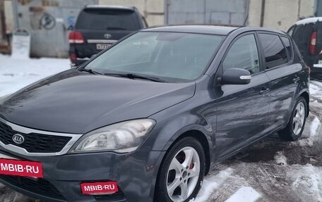 KIA cee'd I рестайлинг, 2010 год, 750 000 рублей, 6 фотография