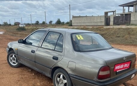 Nissan Sunny N14, 1992 год, 300 000 рублей, 2 фотография