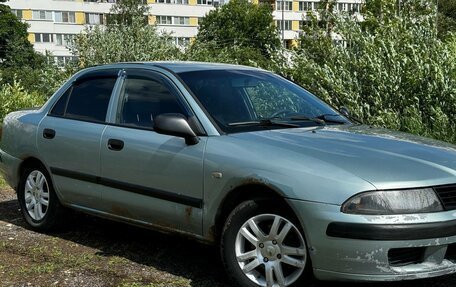 Mitsubishi Carisma I, 2003 год, 159 000 рублей, 1 фотография