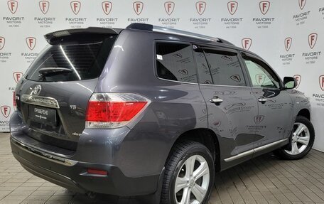 Toyota Highlander III, 2013 год, 2 250 000 рублей, 6 фотография