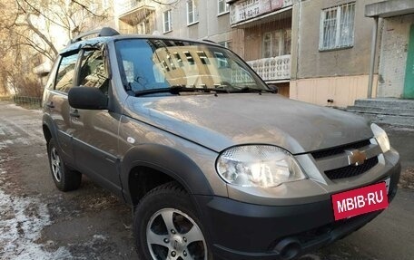 Chevrolet Niva I рестайлинг, 2018 год, 800 000 рублей, 2 фотография