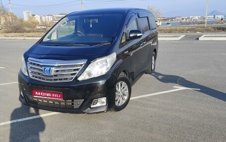 Toyota Alphard III, 2012 год, 2 250 000 рублей, 1 фотография