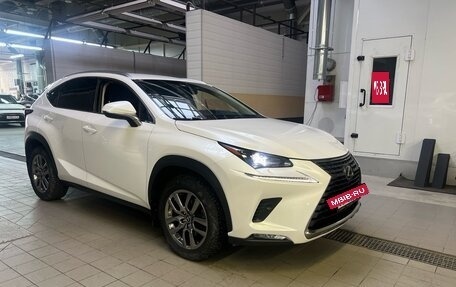 Lexus NX I, 2017 год, 3 499 000 рублей, 3 фотография