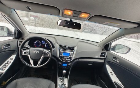 Hyundai Solaris II рестайлинг, 2013 год, 715 000 рублей, 12 фотография