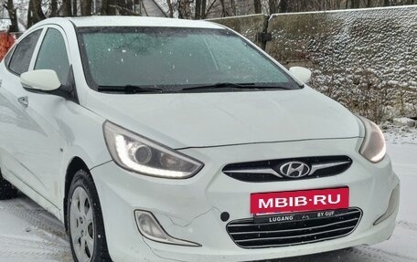 Hyundai Solaris II рестайлинг, 2013 год, 715 000 рублей, 3 фотография