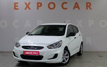 Hyundai Solaris II рестайлинг, 2013 год, 966 000 рублей, 1 фотография