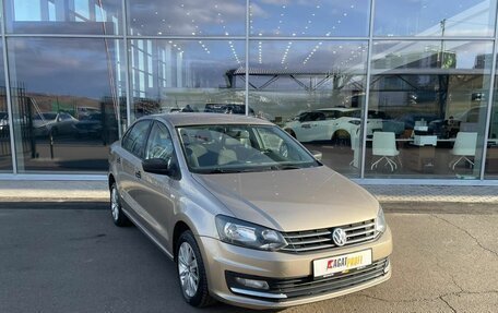 Volkswagen Polo VI (EU Market), 2015 год, 880 000 рублей, 3 фотография