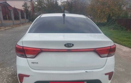 KIA Rio IV, 2018 год, 1 360 000 рублей, 11 фотография