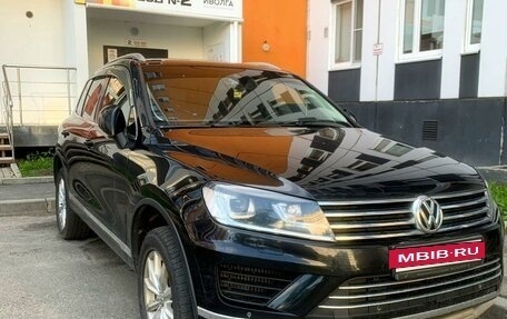 Volkswagen Touareg III, 2015 год, 2 700 000 рублей, 2 фотография