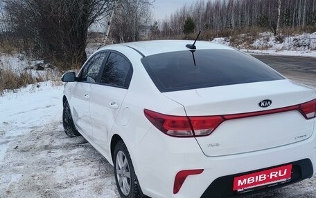 KIA Rio IV, 2018 год, 1 700 000 рублей, 3 фотография