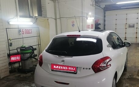 Peugeot 208 II, 2013 год, 750 000 рублей, 2 фотография