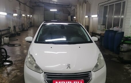 Peugeot 208 II, 2013 год, 750 000 рублей, 1 фотография