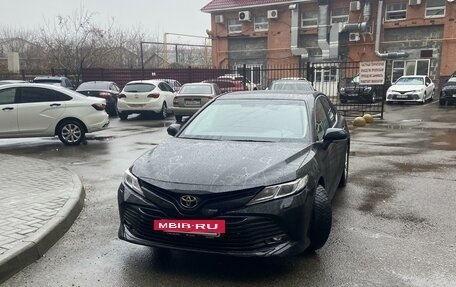 Toyota Camry, 2020 год, 2 750 000 рублей, 2 фотография