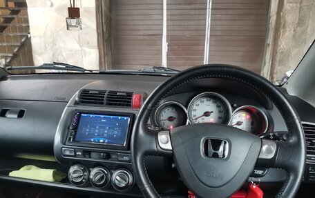 Honda Fit III, 2002 год, 515 000 рублей, 6 фотография