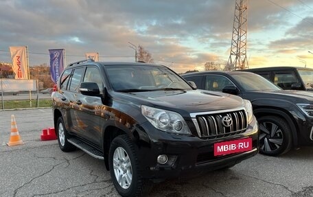 Toyota Land Cruiser Prado 150 рестайлинг 2, 2011 год, 2 832 000 рублей, 2 фотография