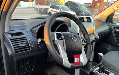 Toyota Land Cruiser Prado 150 рестайлинг 2, 2011 год, 2 832 000 рублей, 6 фотография