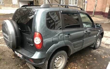 Chevrolet Niva I рестайлинг, 2011 год, 650 000 рублей, 4 фотография