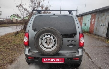 Chevrolet Niva I рестайлинг, 2011 год, 270 000 рублей, 3 фотография