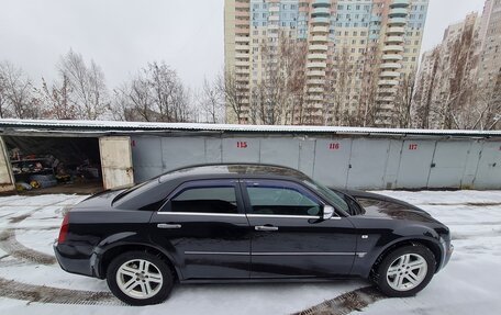 Chrysler 300C II, 2006 год, 1 500 000 рублей, 8 фотография